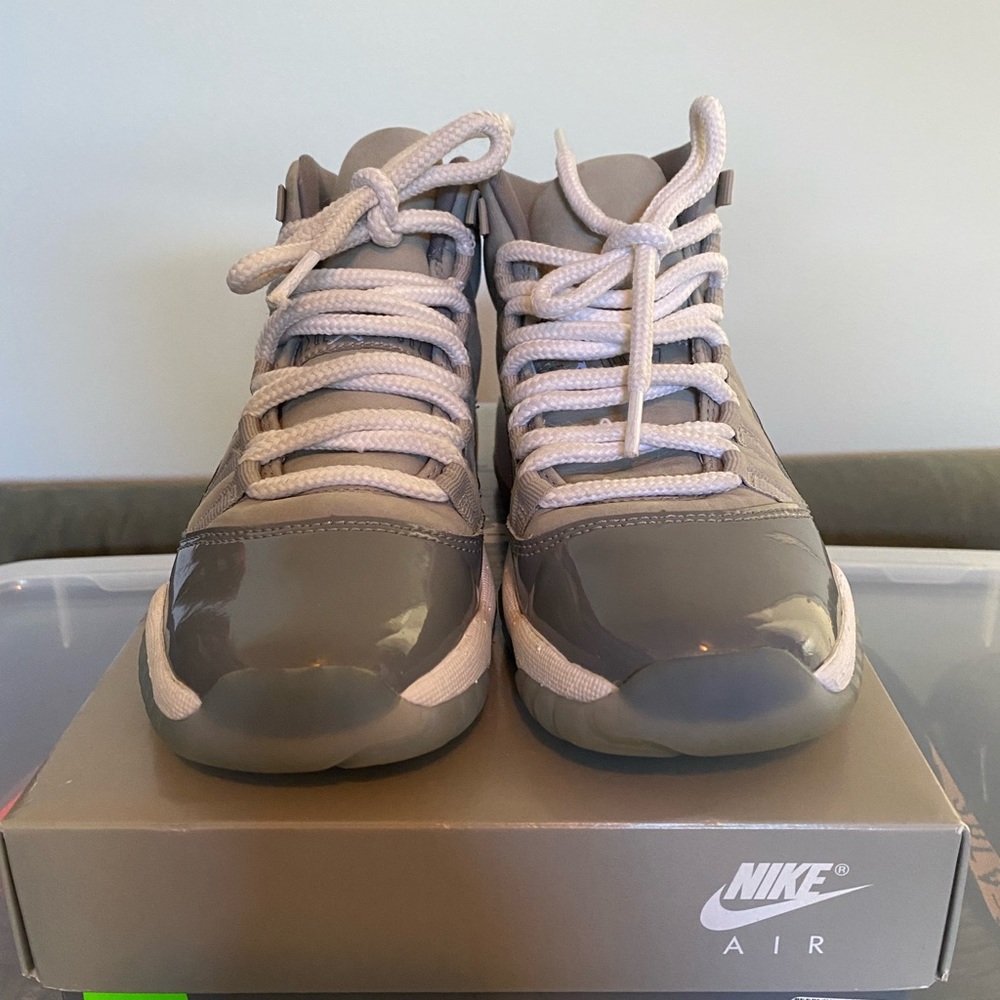 Air Jordan 11 Retro (Grade school size 4.5y) Grey